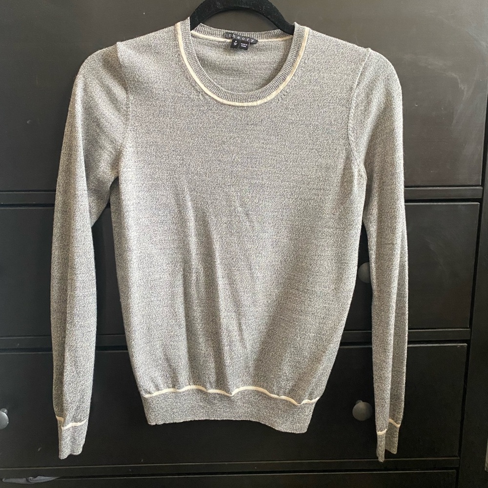 Theory gray light sweater